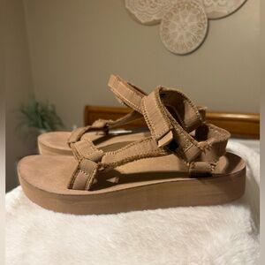 Teva Women's Strap Sandals in Tan